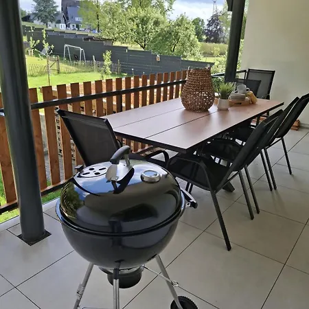 Sommer In Der Waldrand Mit Grossem Balkon 아파트 *